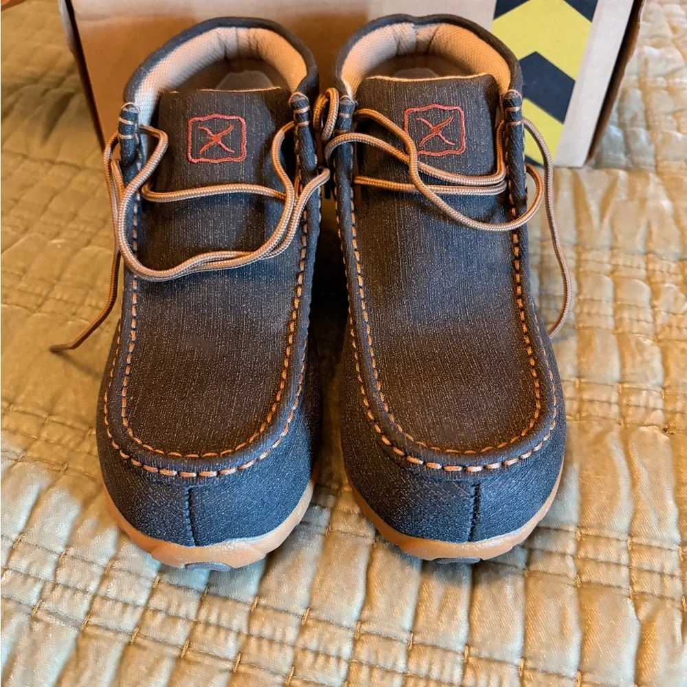 Womens 5.5 Twisted X Work driving Mocs (rubberized brown) ALLOY TOE - Picture 2 of 4